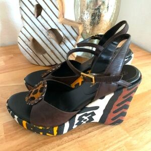 DIEGO DI  LUCCA Platform Wedge Heel Sandals Brown Tribal Ethnic Painted Size 6